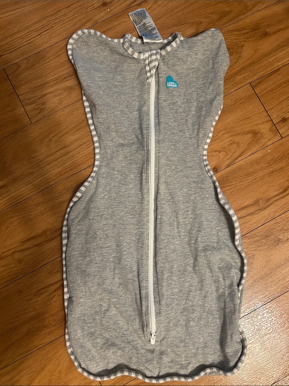 Love to Dream Gray and White Stretch Cotton Swaddle Up